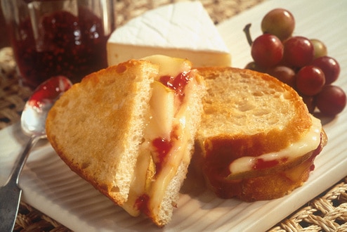 dessert panini with camembert cheese and fruit