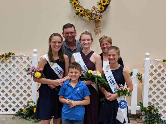 A picture of the Heltzel dairy farm family.