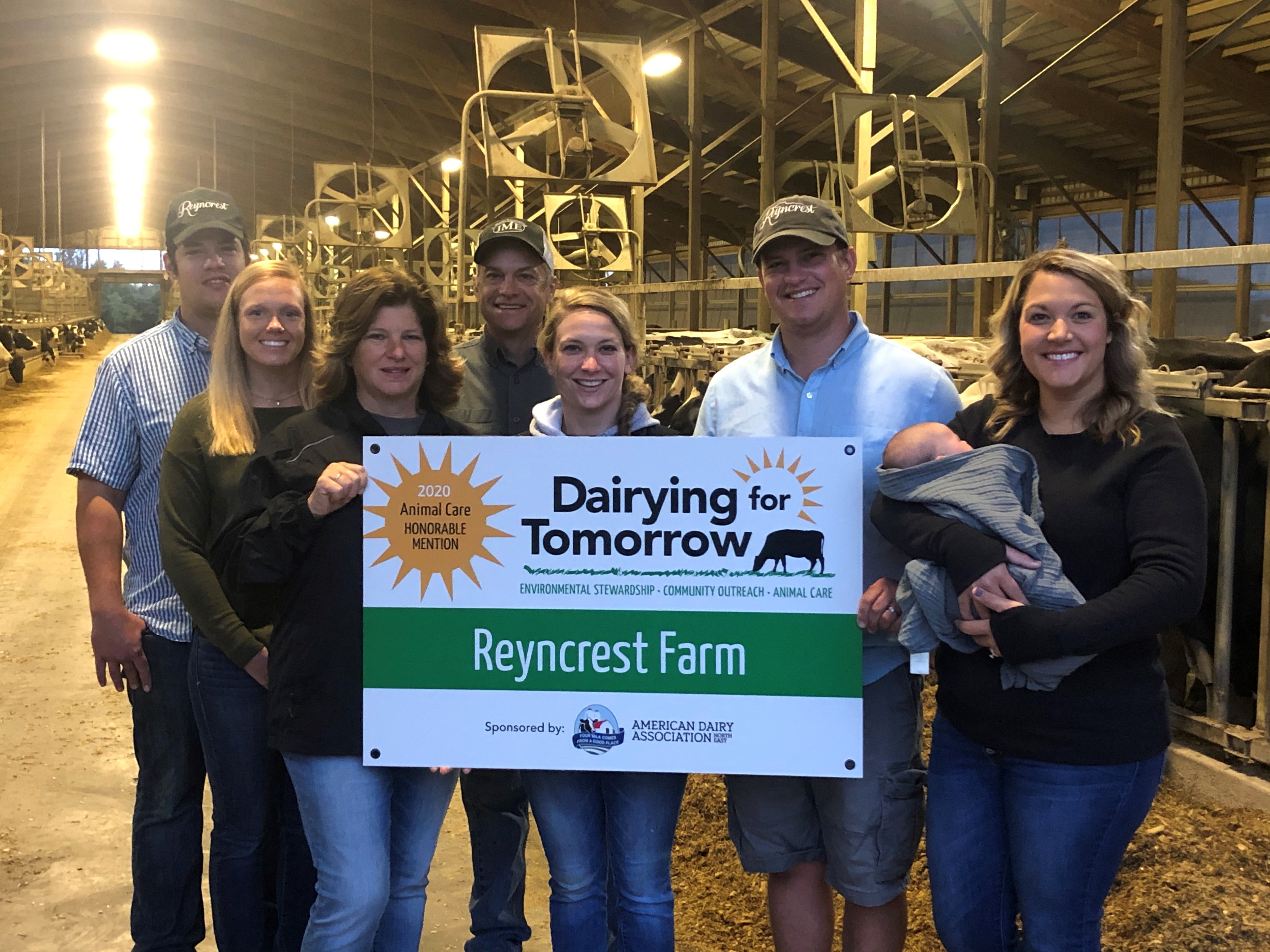Dairy Farmers Give Back to Local Schools