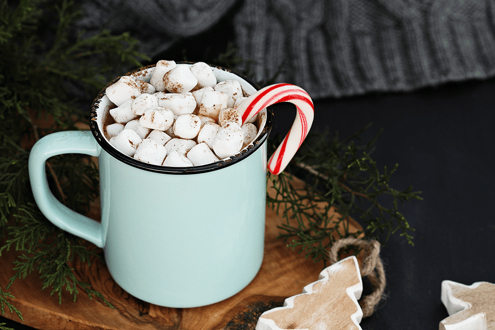 Perfectly Peppermint Sips and Snacks