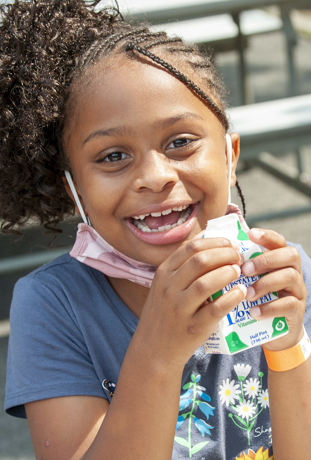 New York City Kids Enjoy Fresh, Cold Milk with Summer Meals