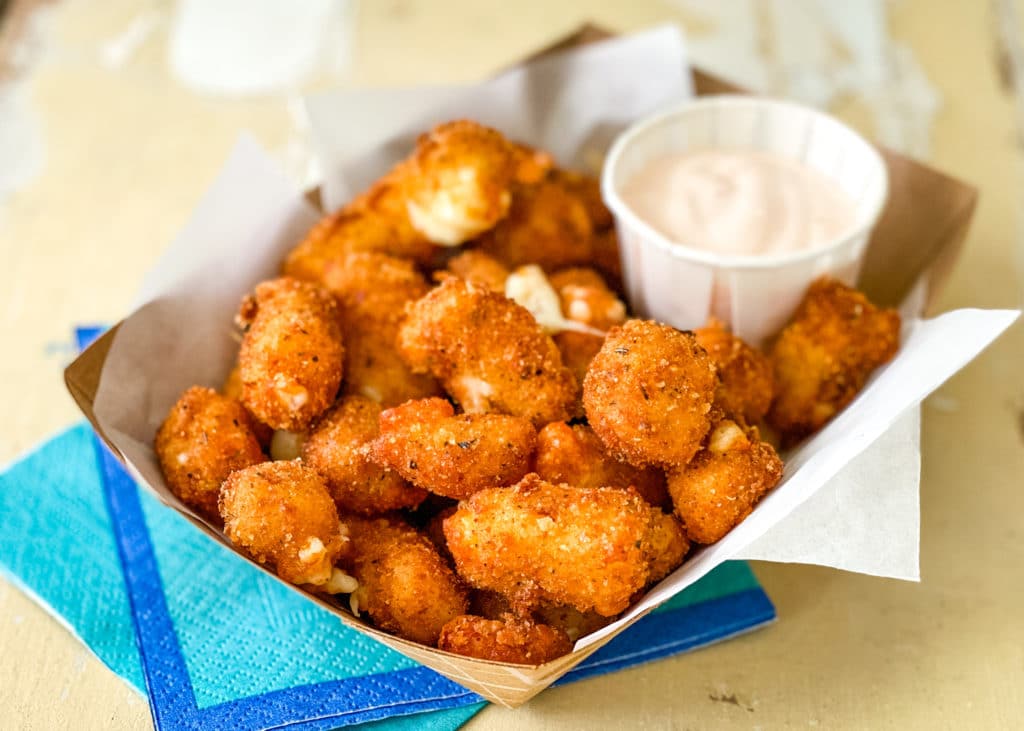 Cheese curds fried horiz