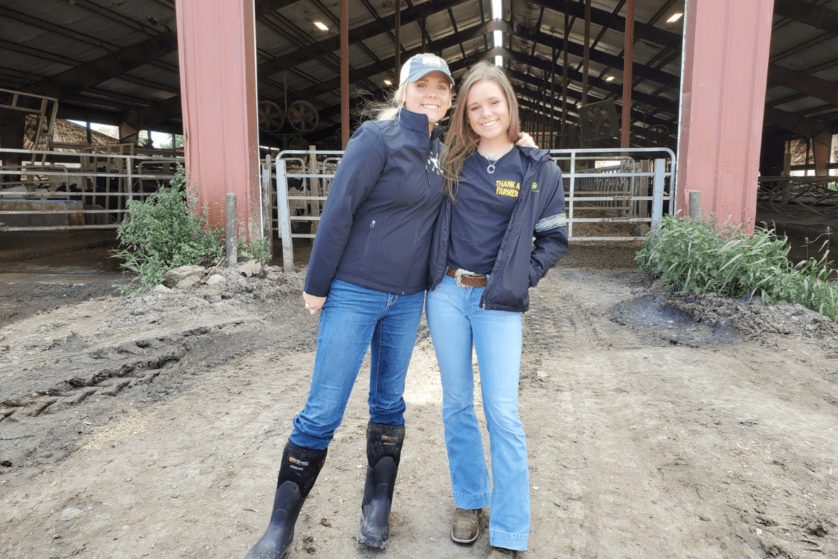 Social Media Mavens Ag-vocate for Dairy I The Leubner Sisters